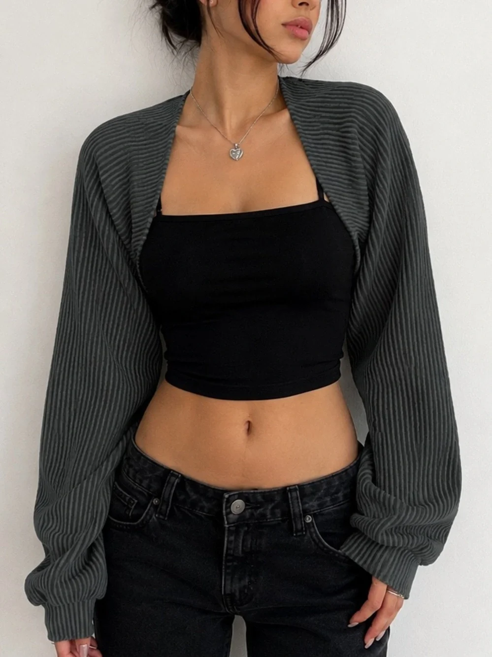 Mistyrose green cropped bolero cardigan with long sleeves
